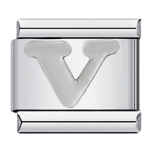 C0506_Vintage Letter V in Silver.png