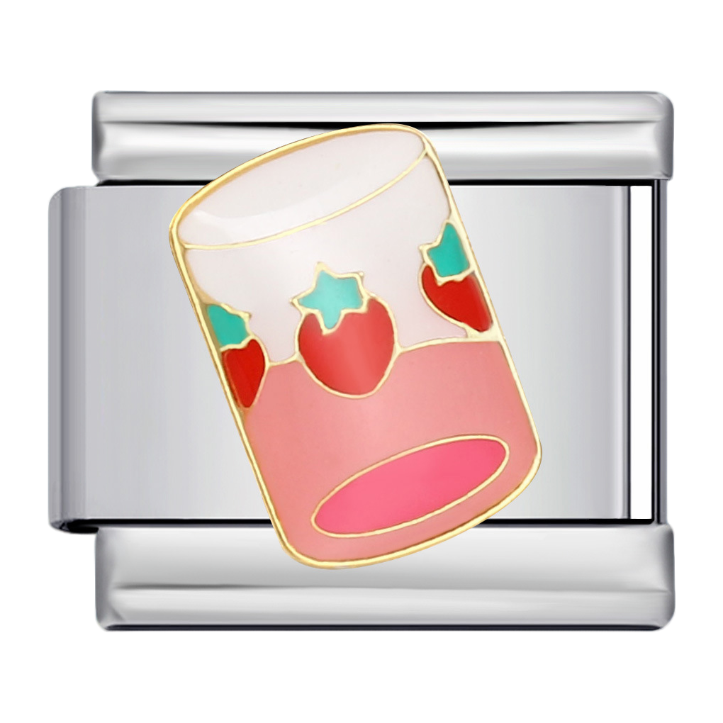 C0898_Strawberry Smoothie Charm.png