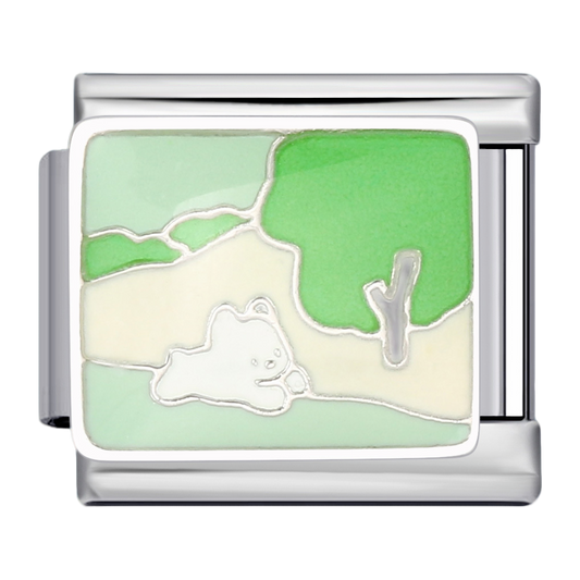 C1004_Silver Bear under Green Tree.png